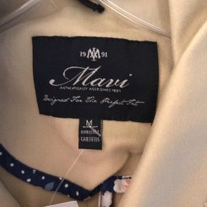 Mani brand new trench coat